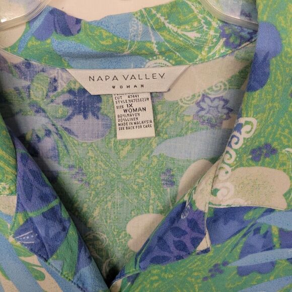 Napa Valley Sz 1X  Linen / Rayon Floral  Button Down Shirt - Picture 4 of 8